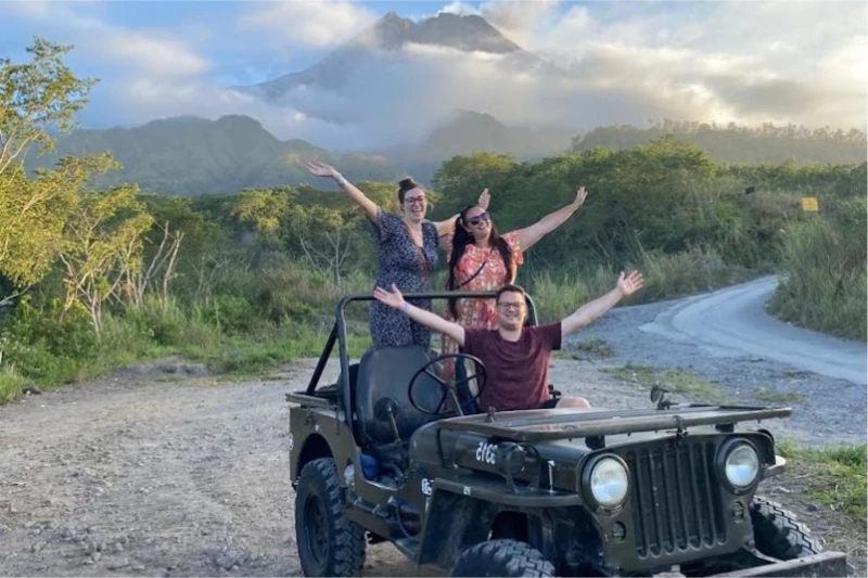 yogyakarta-guided-jeep-safari-trip-to-mount-merapi-with-pickup