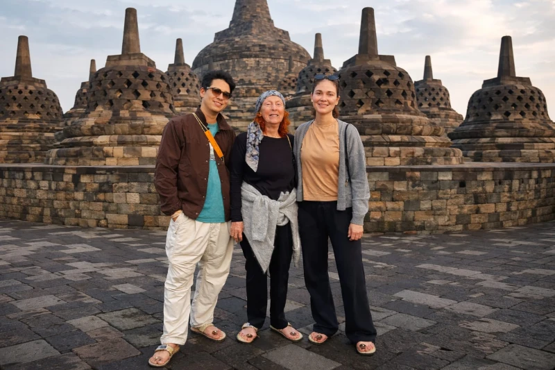 borobudur-merapi-prambanan-trip-1-hari-all-include