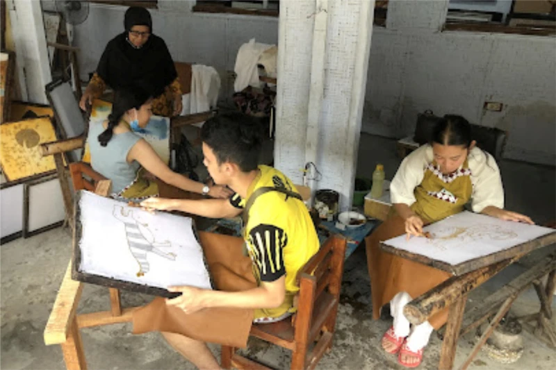 yogyakarta-2-hour-batik-making-course-with-souvenir